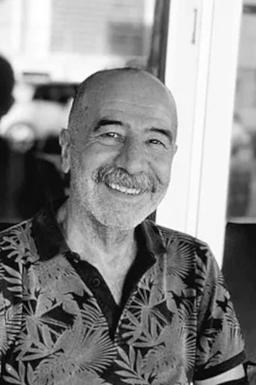 Abdullah Tarhan as Hadi, Reko's Father