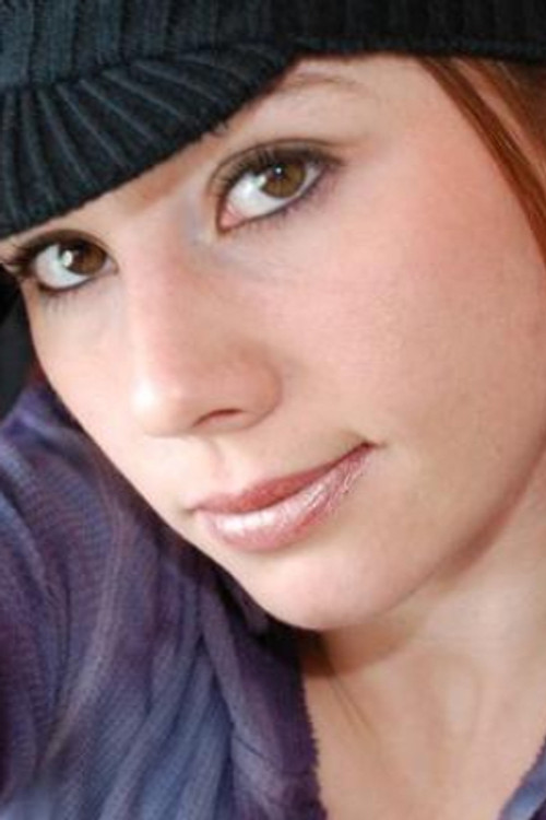 Elisha Helsper as Self