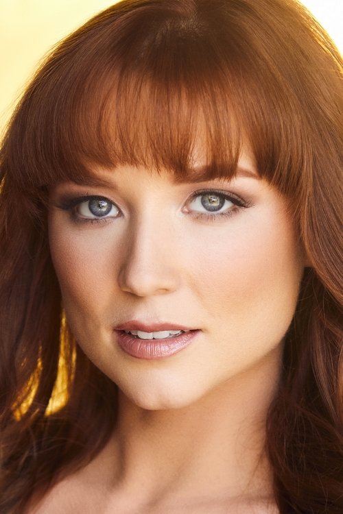 Danielle Dallas Roosa as Cassie