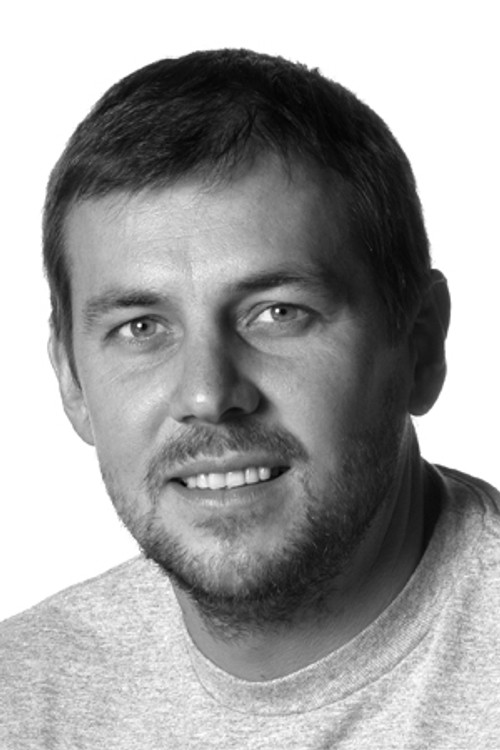 Harald Belker as Self - Design Judge