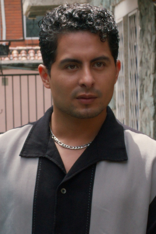 Maicol Mora Grijalva as Fausto