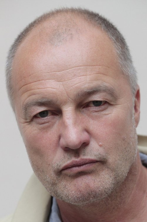 Lars Arentz-Hansen as Politisjef