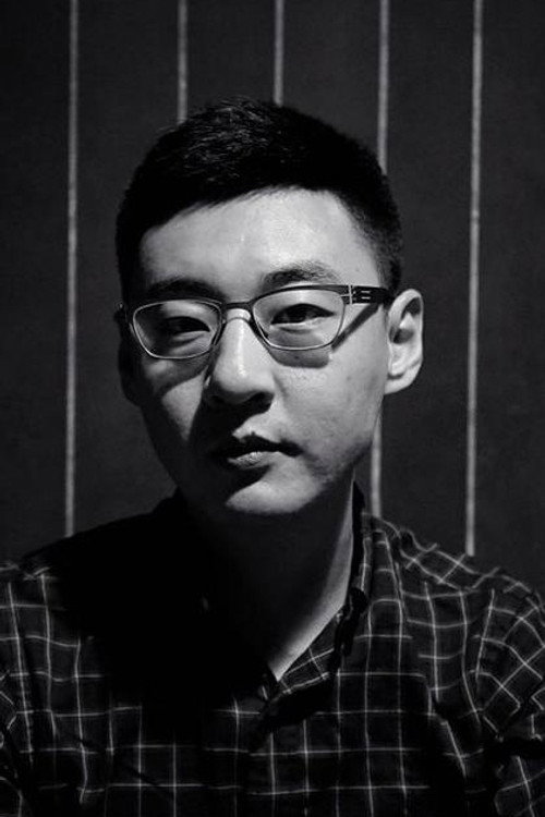 Sa Qiri as Policeman 2