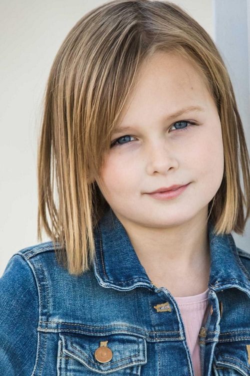 Cece Valentina as Den Bunny #1 / Restaurant Bunny #1 (voice)