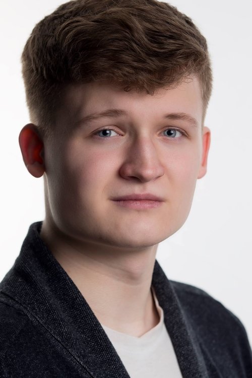 Connor McBride as Extras 03