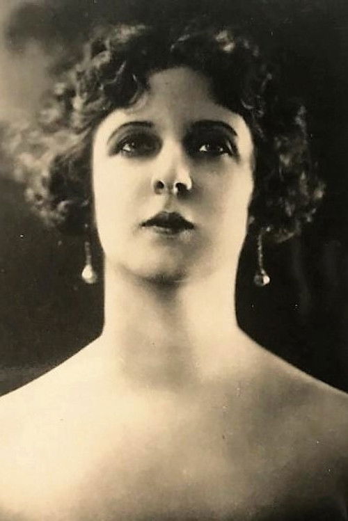 Hortensia Gelabert as Donna Irene