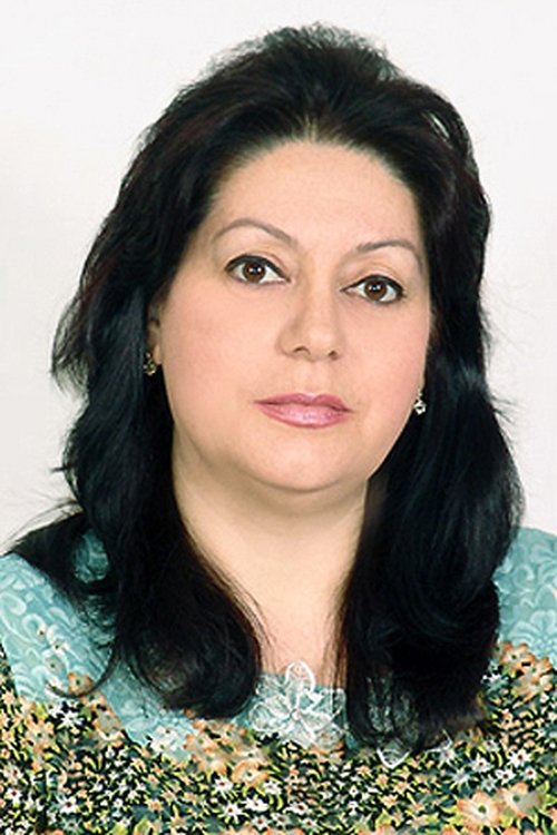 Saida Guliyeva as Young Clara