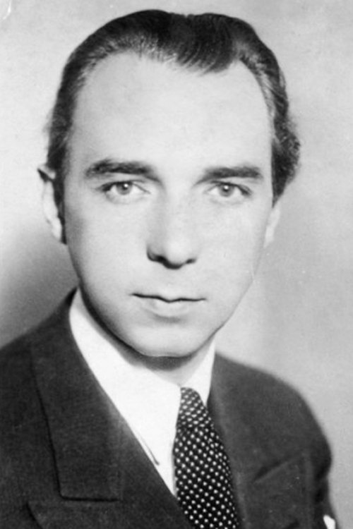 József Timár as Igazgató