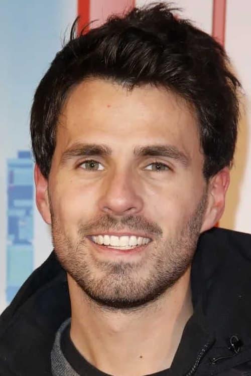 Arthur Lombard as Policier Ministère 2