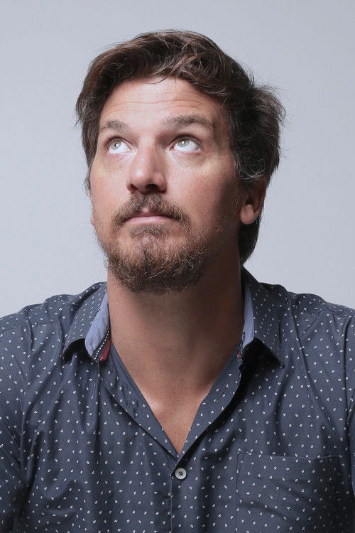 Emiliano Cunha as Enfermeiro