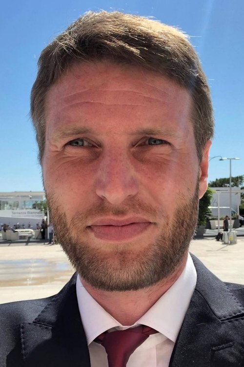 Serhii Stepanskyi as Anton