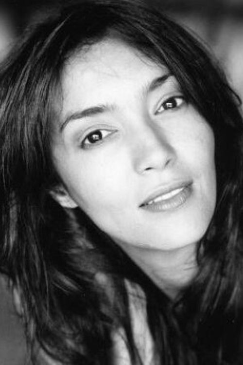 Amel Djemel as Madame Chetane