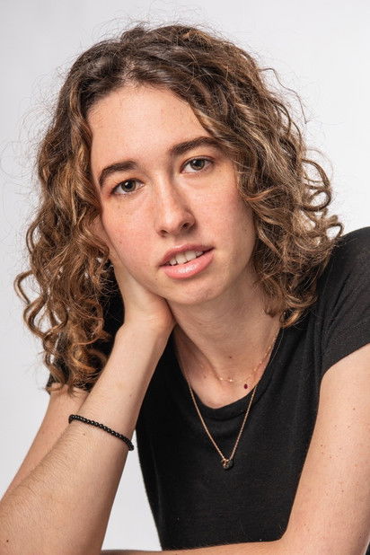 Ruby Kelley as Caitlin