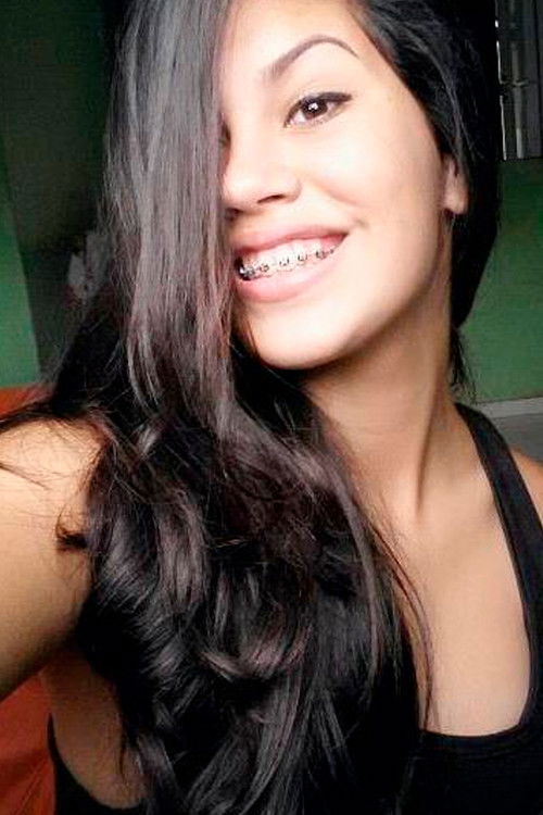 Julia Kessili as Abyzou