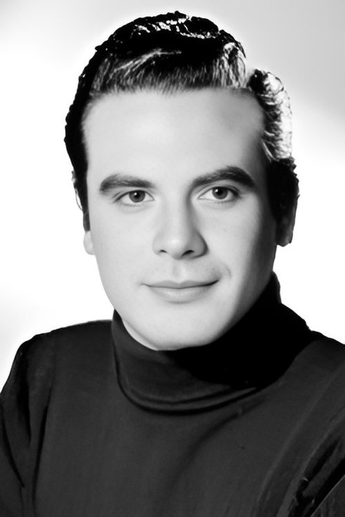 Fernando Casanova as 