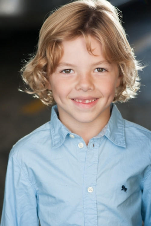 Beckam Crawford as Bailey