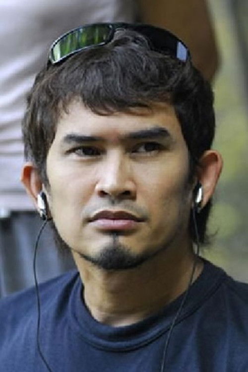 Poj Arnon as Chor Manee