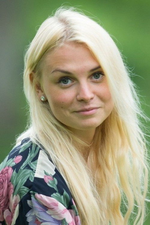 Adeele Jaago as Katrin