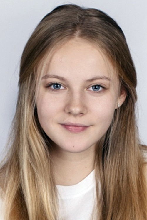 Pauline Sakellaridis as Emilie Desmedt child