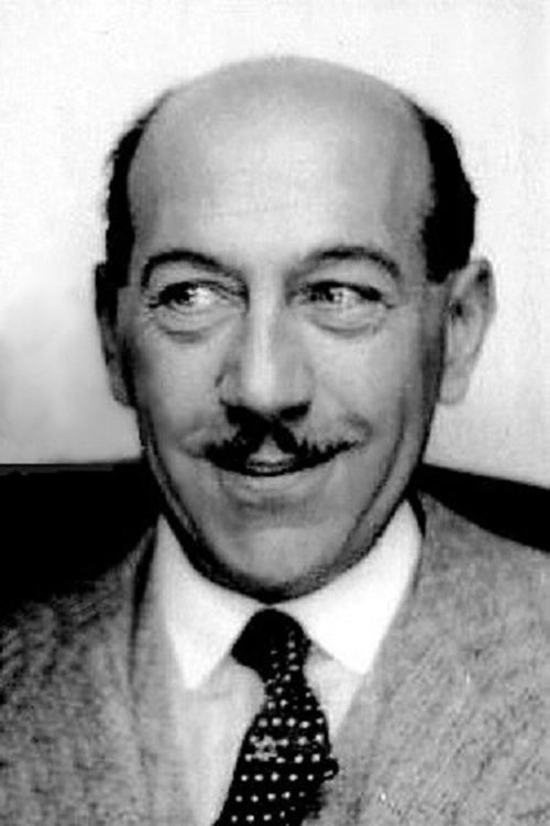 Charles Dechamps as Le comte Majori