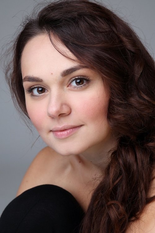 Katrin Assi as Kristina