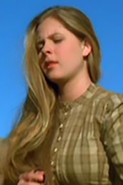 Sommer Betsworth as Girl at Motel