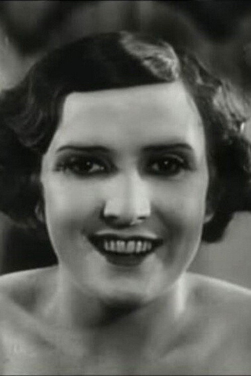 Mariya Strelkova as Oleandra, vicar's daughter