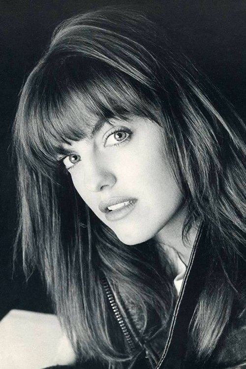 Tiffany Salerno as Zoey