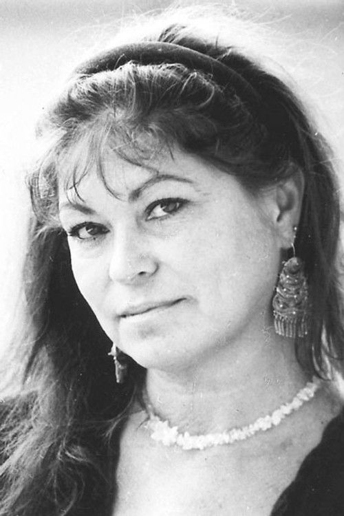 Éva Almássy Albert as Aunt Piri