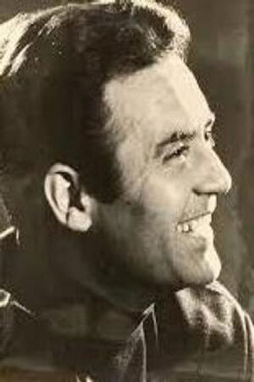 José Luis Lespe as Matías