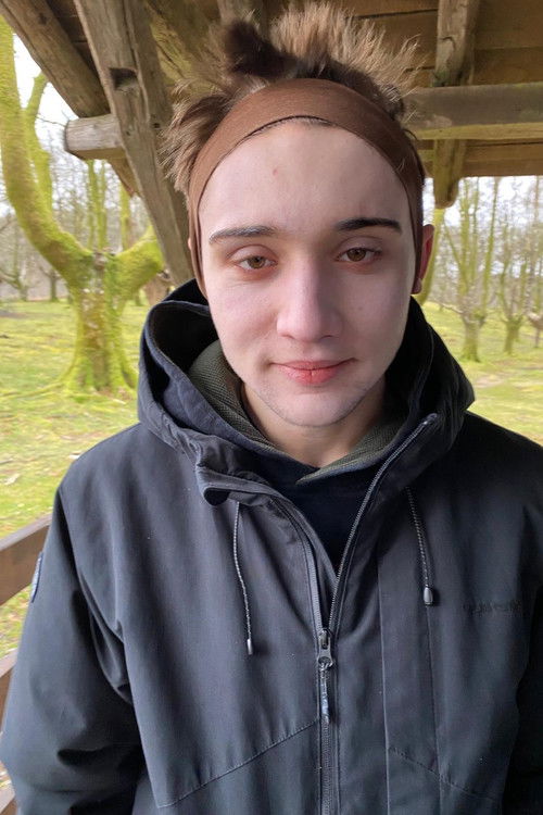 Martín Cervo as Zombie