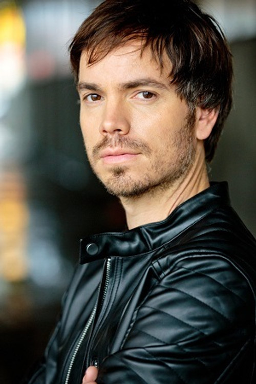 Bradley Dorsey as Smuggler