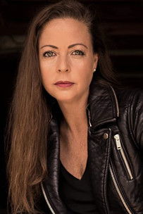 Gina Limbrick as Paris's Mom