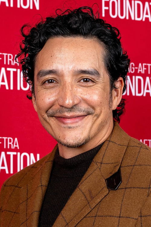 Gabriel Luna as Det. Rafael Tovar