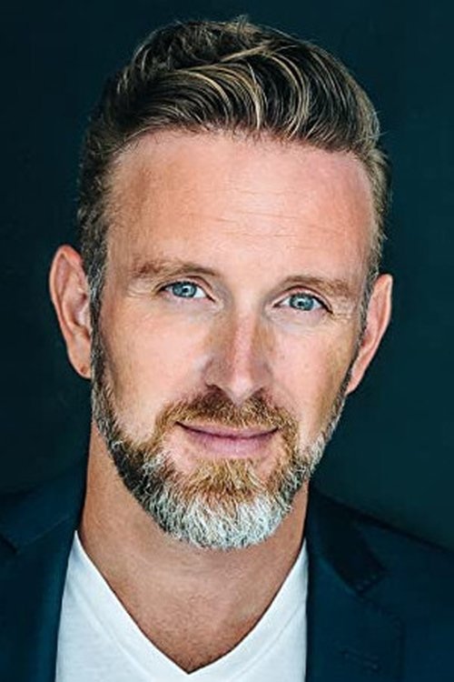 Ben Davis as fred grahan / petrucio