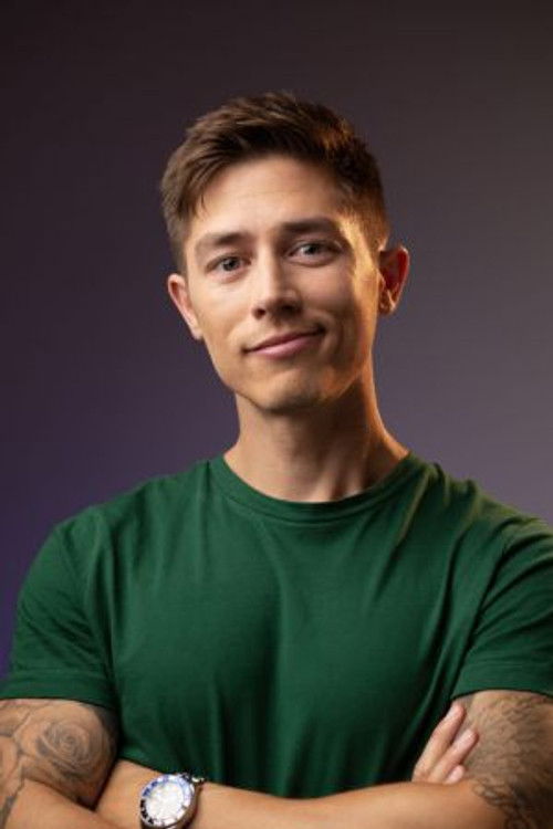 Alexander Hermansson as 