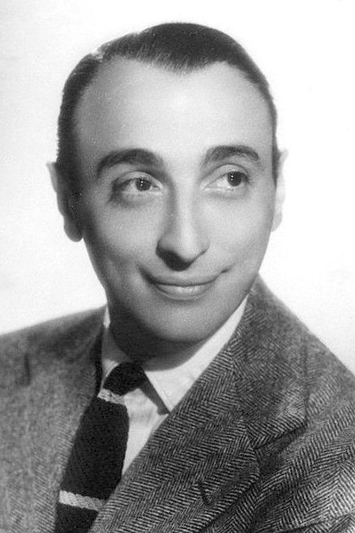 Georges Tabet as Hubert (segment "Je suis un tendre")