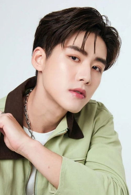 Thanaphon U-sinsap as Nine