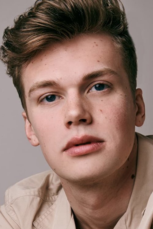 Ben Jackson Walker as Gary