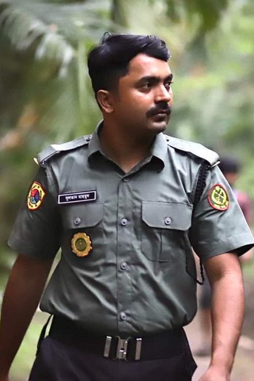 Pavel Zaman as Sultan Mahmud