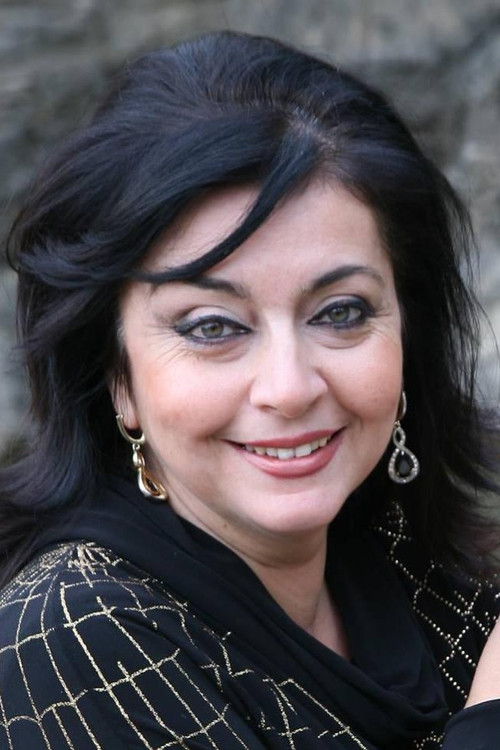 Hamida Omarova as Pari Afag