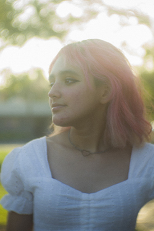 Kasandra Gallardo as Hija