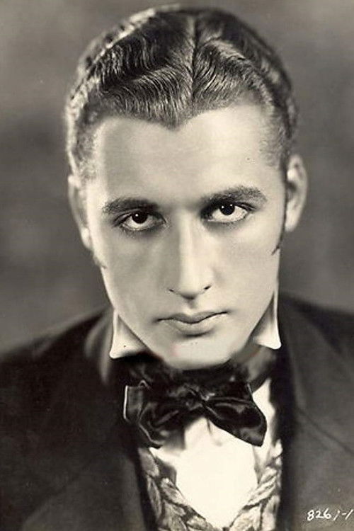 Youcca Troubetzkov as Lieutenant Savor