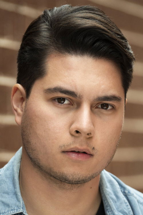 Jacob Ehlefeldt as Isaac Lee