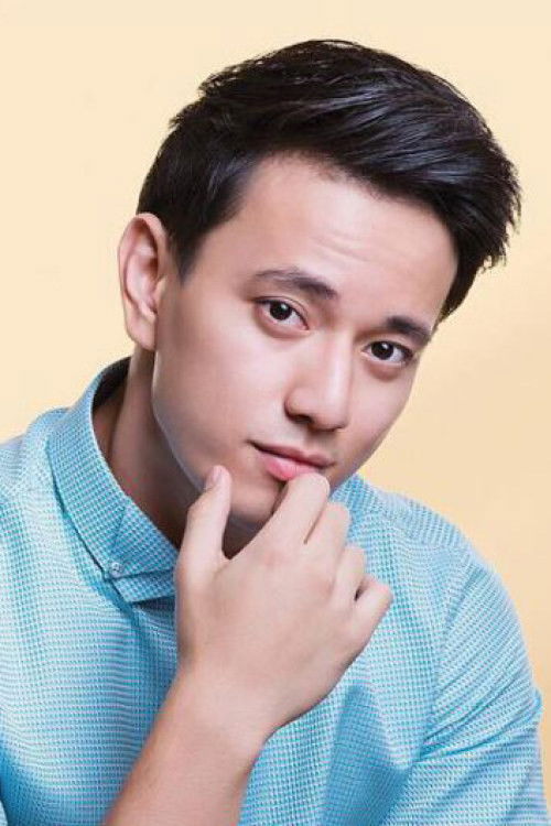 Billy Davidson as Addin