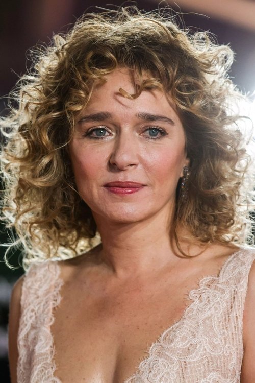 Valeria Golino as La Comtesse