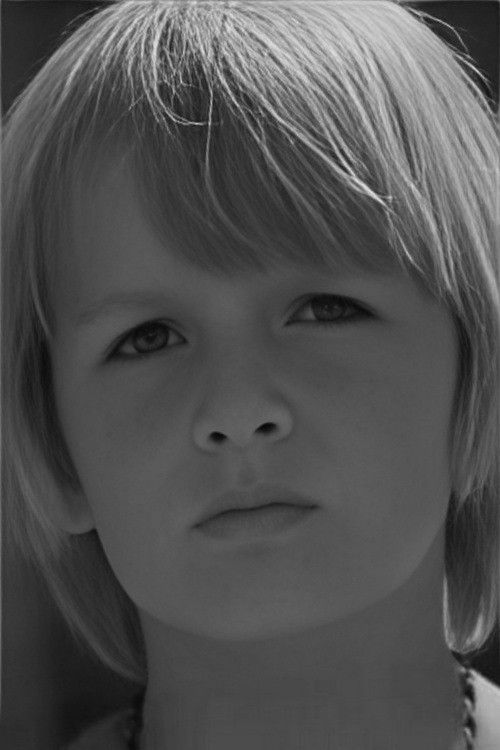 Tadas Dilis as Том в детстве