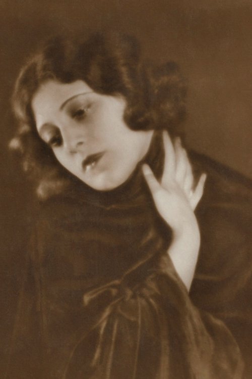 Ellen Kürti as 