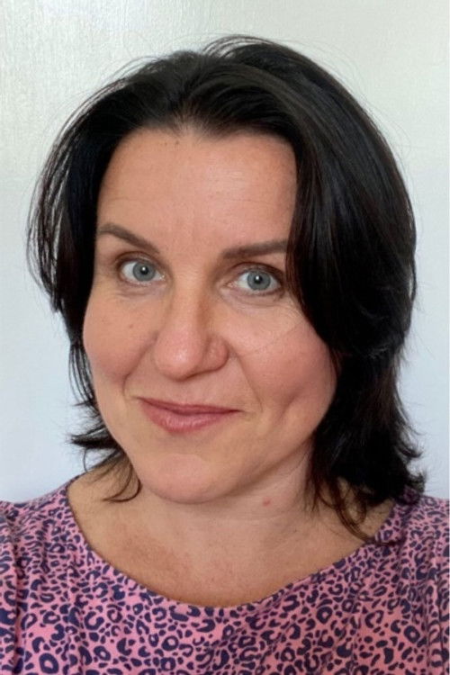 Reda Pinchera as Mom