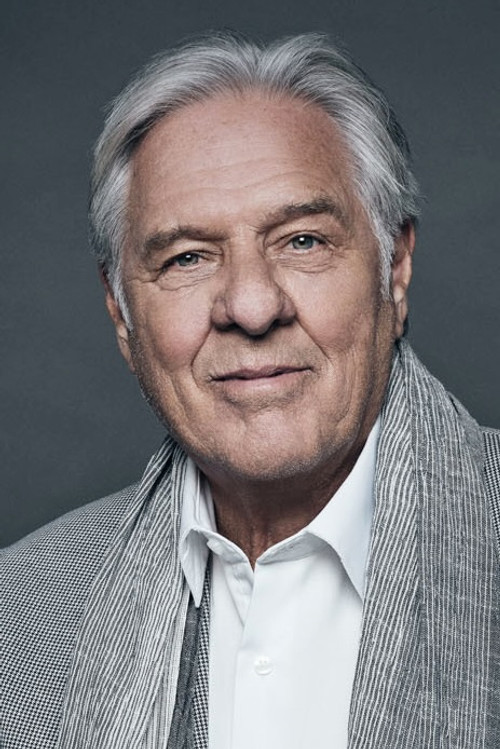 Pierre Curzi as Luigi